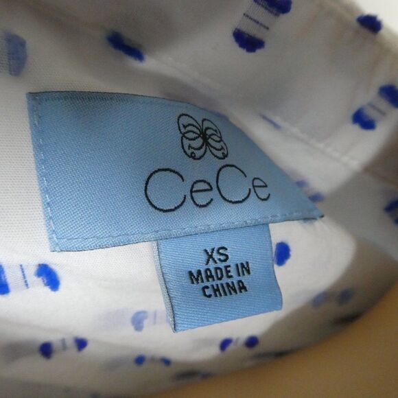 CeCe Clipped Swiss Dot Button Up Shirt Sleeveless - Picture 6 of 10